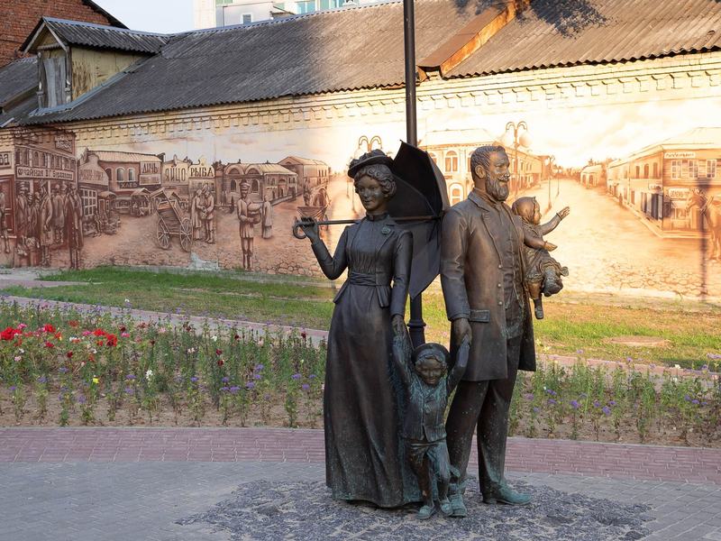 Однажды в уездном городе С.