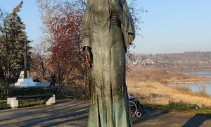 Памятник Марине Цветаевой