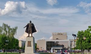Площадь Владимира Храброго