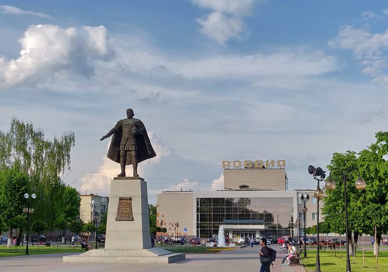 Площадь Владимира Храброго